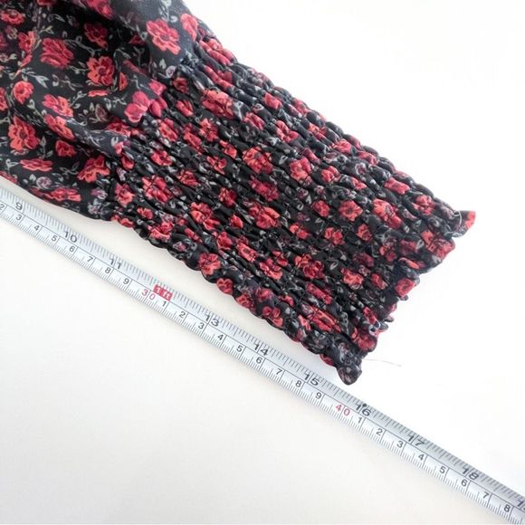 Floral Black and Red Women's Top - Picture 8 of 8